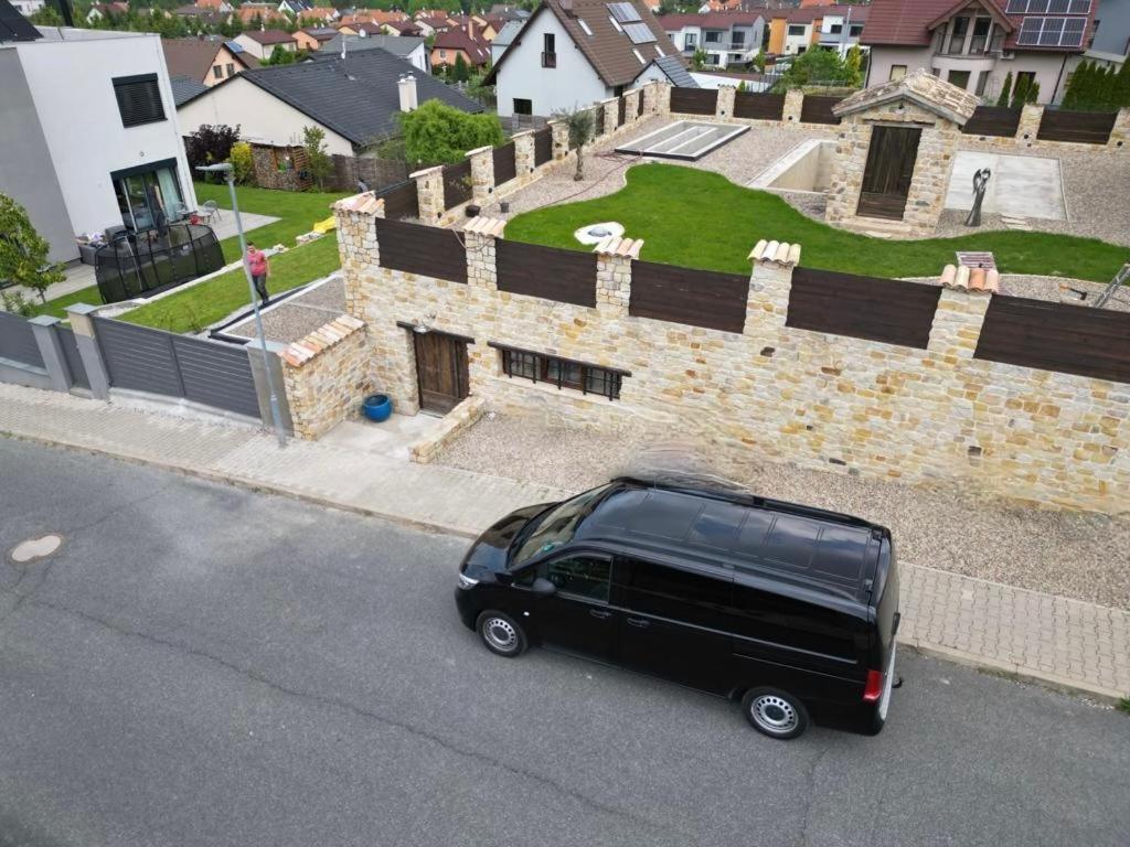 Prague West - Studio Chyne Terrace Exterior foto